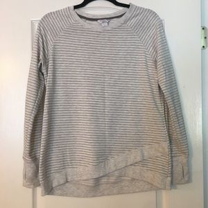 Long sleeve pullover